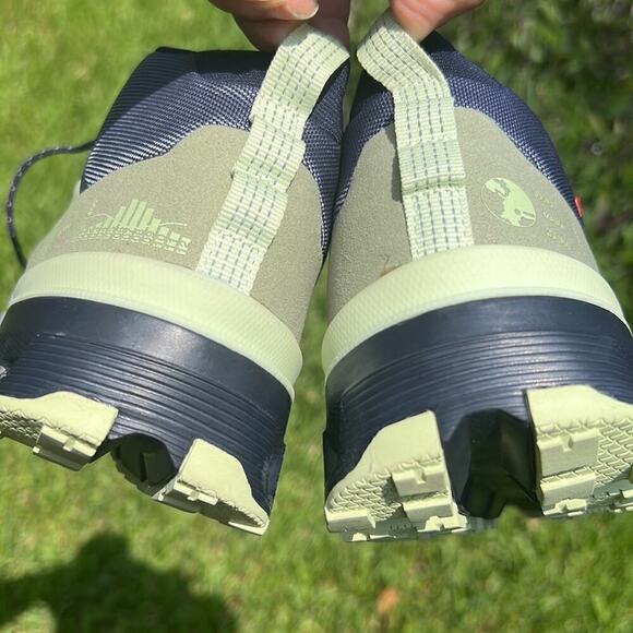 ON Running Women's Cloudtrax Hiking Boots, Reseda - Bright Lavender - Picture 10 of 17